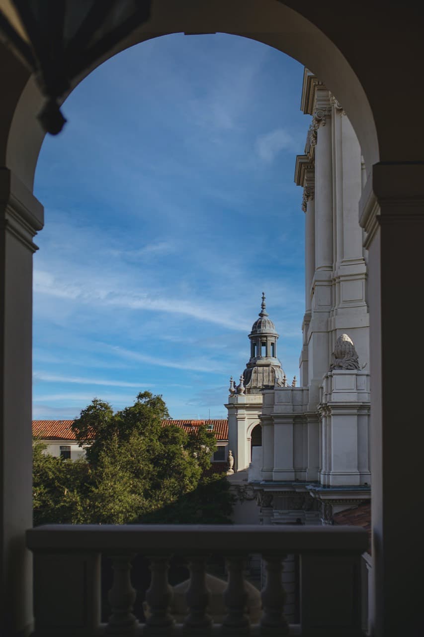 Pasadena City Hall Wedding Guide, gallery photograph 3